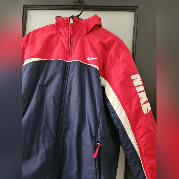 Nike Youth Blue and Red Reversible Coat YOUTH XL - Picture 2 of 12